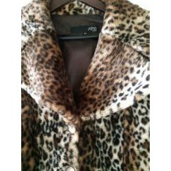 Fake fur tijgerprint jasje maat 42