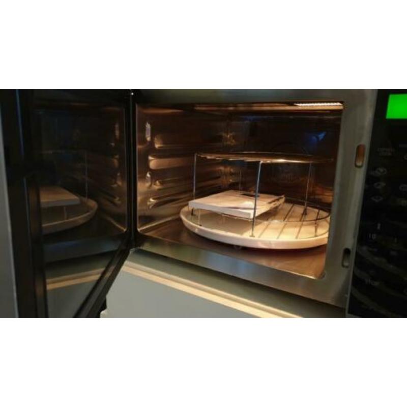 Sharp Combi magnetron R961 inw als Nieuw