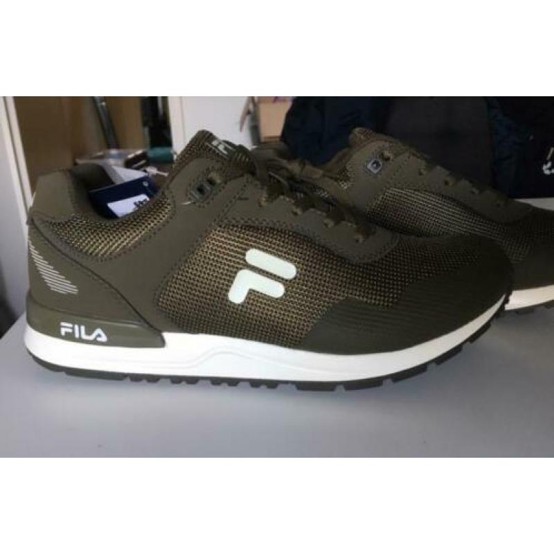 Fila sneakers legergroen maat 42