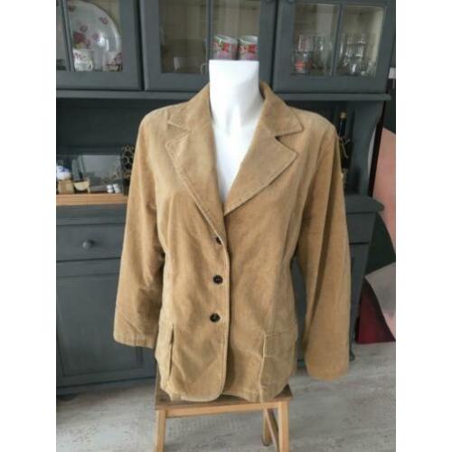 Beige ribstof colbert jasje blazer van Riani maat 46