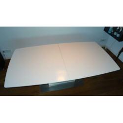 Boconcept eetkamertafel uitschuifbaar