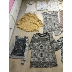 Te koop veel dames kleding.