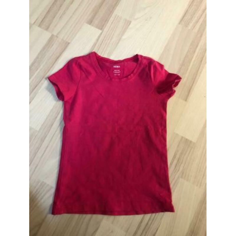 T shirts .maat 110/116