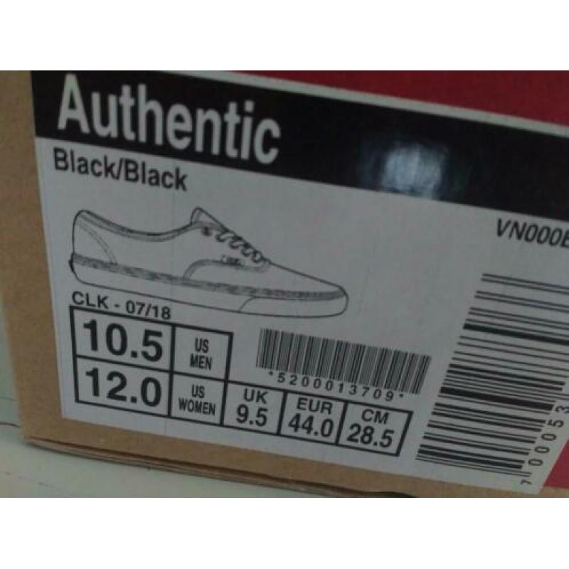 Ongedragen: Vans Authentic, black. Size EU 44 / US 10.5