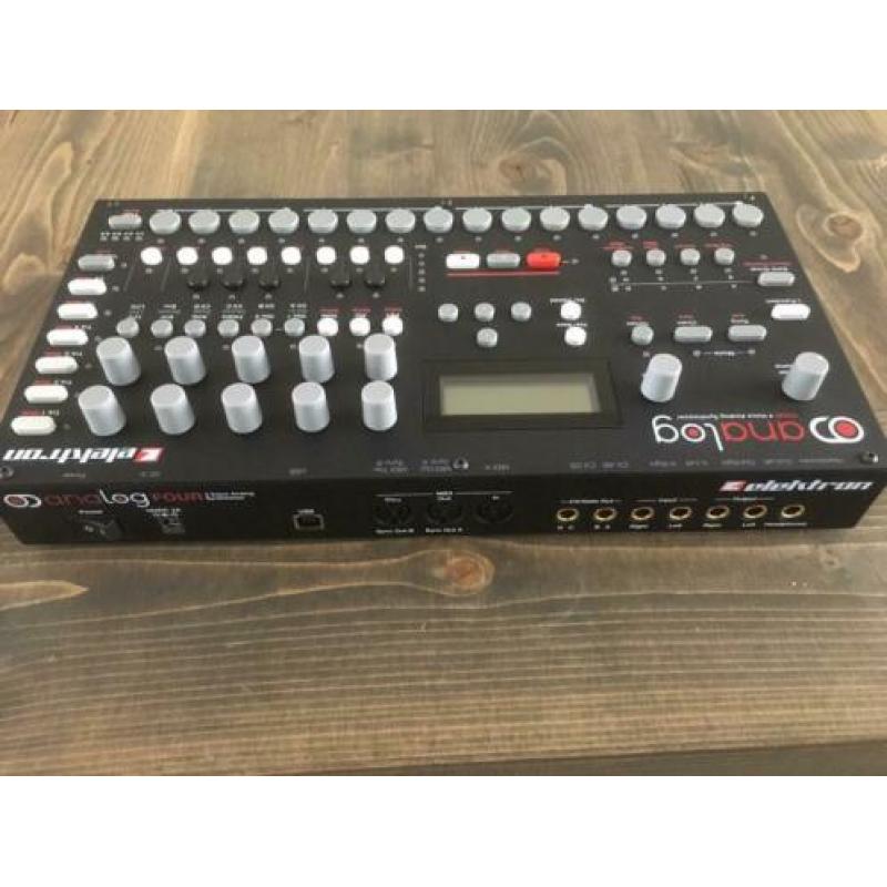 Elektron Analog Four Synthesizer