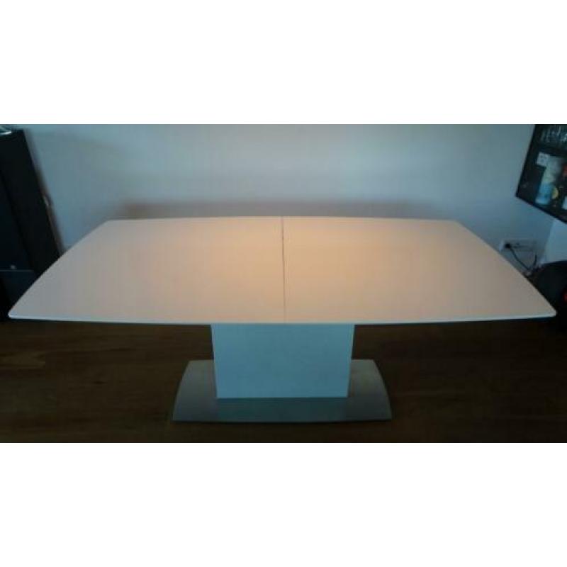 Boconcept eetkamertafel uitschuifbaar
