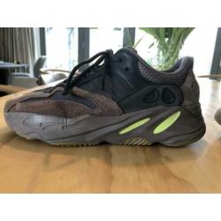 Yeezy 700 Mauve