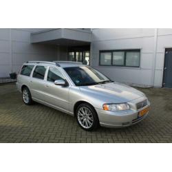 Volvo V70 2.0T Edition Sport Xenon Leder Navigatie