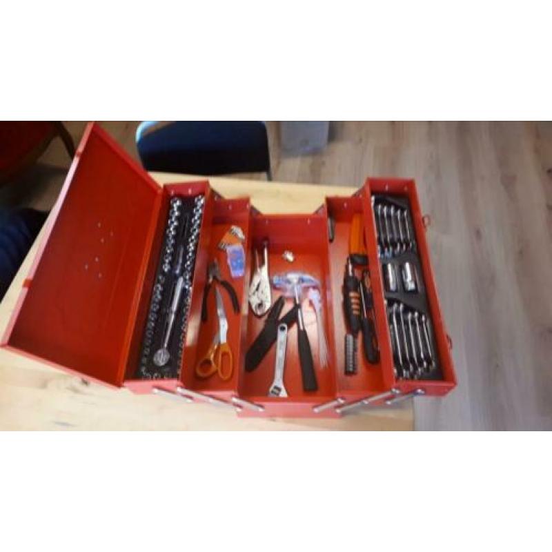 Gereedschapskist met gereedschap