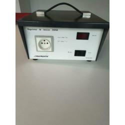 220V-220V spanningsstabilisator 250VA