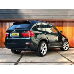 BMW X5 xDrive30d Individual Tiefgrün l stijlvol genieten!