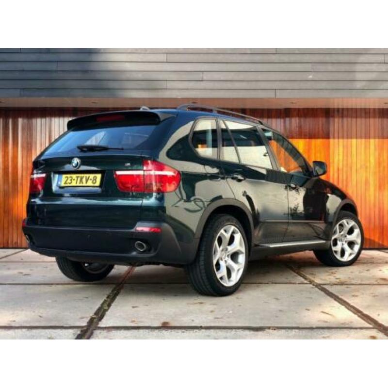 BMW X5 xDrive30d Individual Tiefgrün l stijlvol genieten!