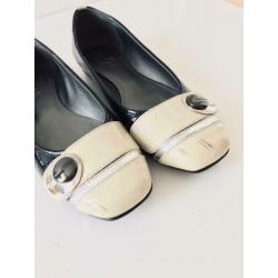 Hogan ballerinas 38 nieuw staat.