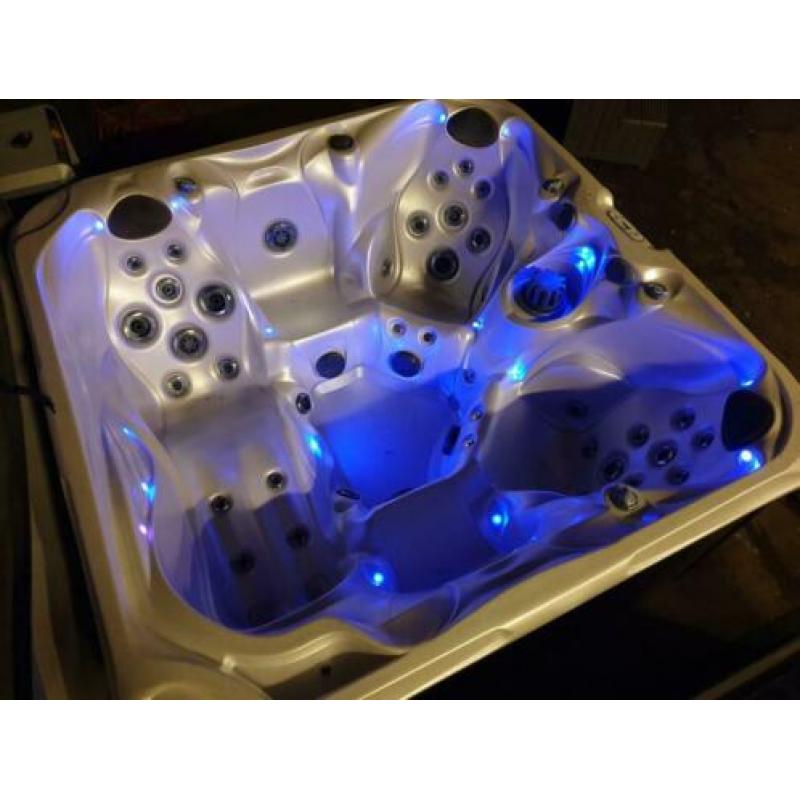 Passion Balboa XL Spa 5 pers Jacuzzi unieke Spa Full Option!