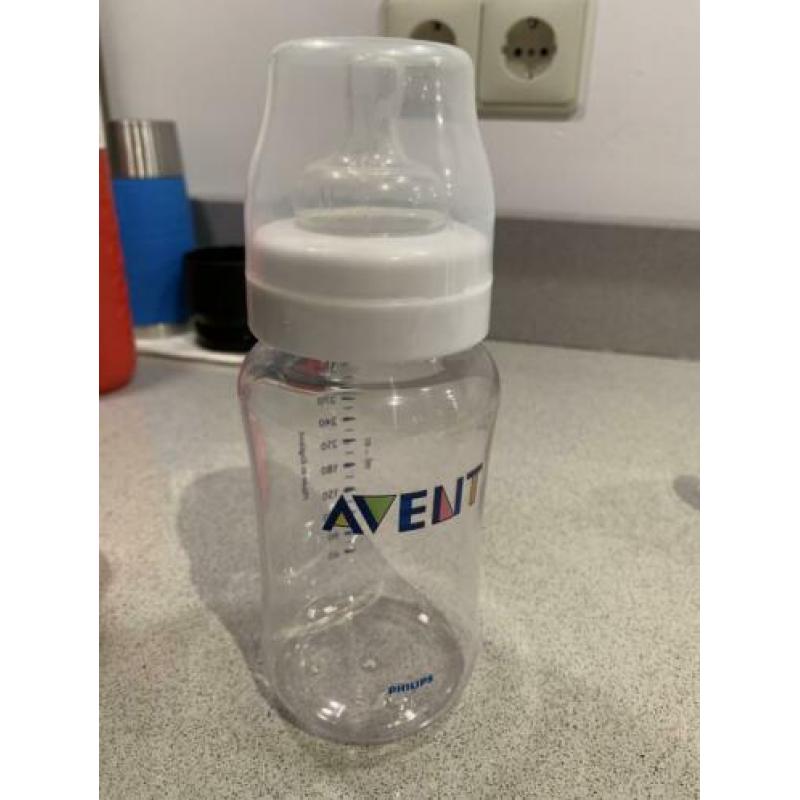 Flesjdifrax en avent nieuw. Drinkbekers nuk en avent zgan