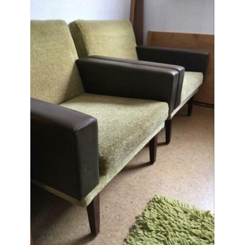 Vintage stoelen met bruin skai leer. 2 stuks.