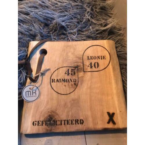 Robuuste eiken decoratie/borrelplank met eigen tekst