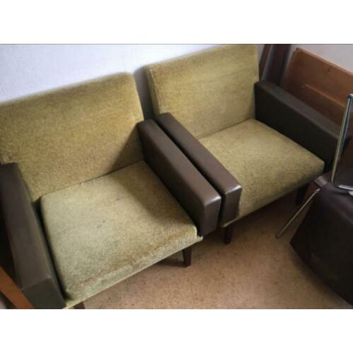 Vintage stoelen met bruin skai leer. 2 stuks.