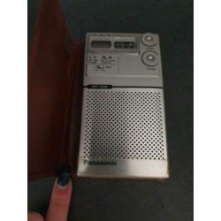 Vintage panasonic portable radio rf-016