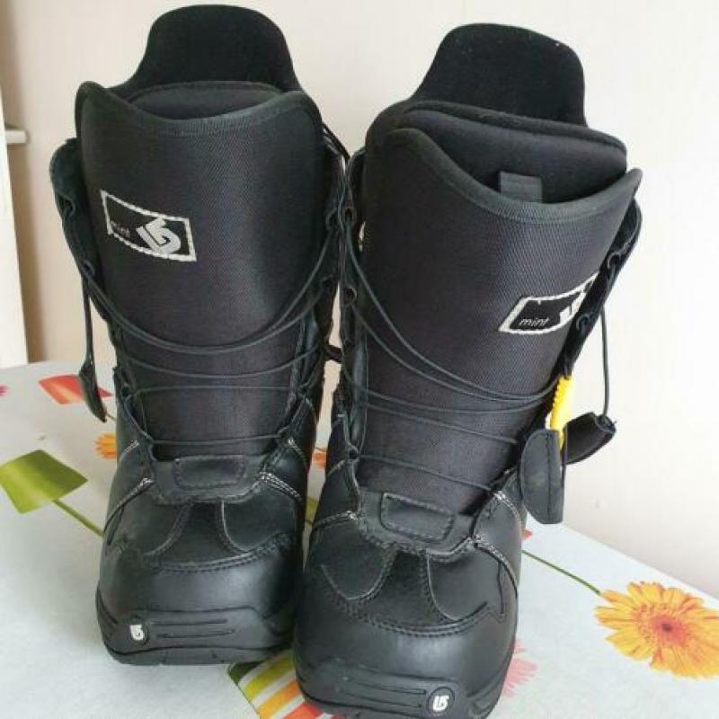 Burton snowboard schoenen maat 37 2x gedragen