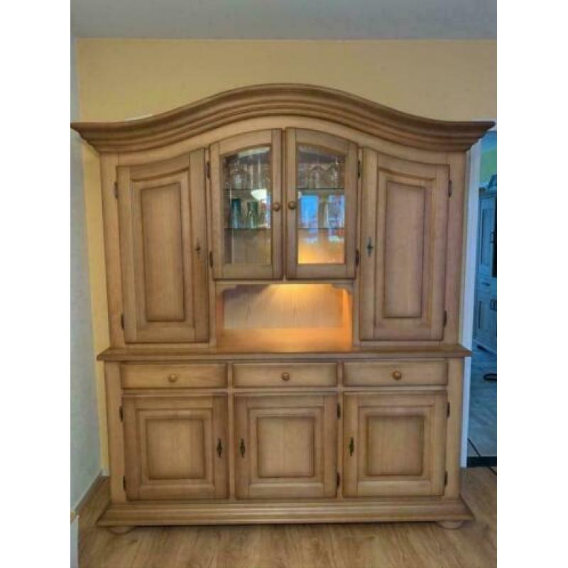buffetkast / kast eiken patine