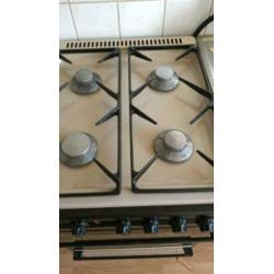 Gasfornhuis zeeeer netjes en schoon electrice oven