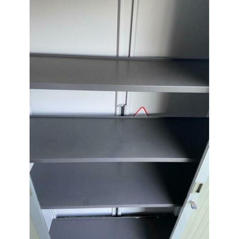 Gispen Roldeurkast 195x120x50 Werkplaats / Garagekast