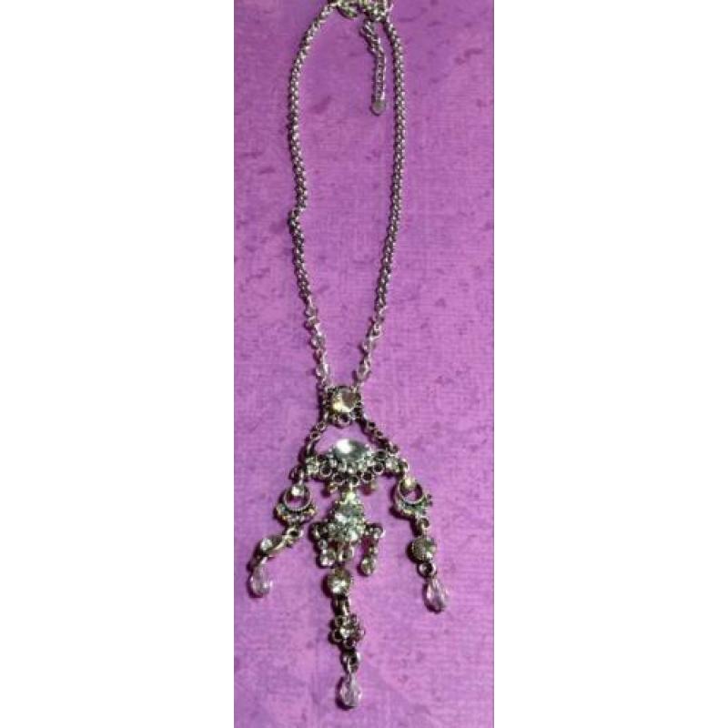 Nieuwe ketting MKM Design zilveren kleur kristallen hanger