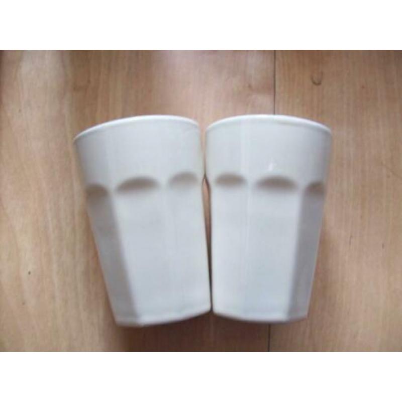 Bekers ....koffie,,,melk,,,of thee aardewerk