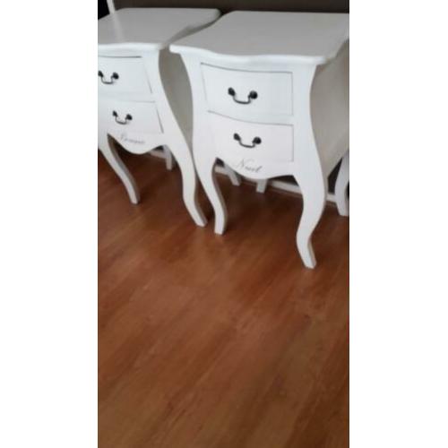 2 x Brocante Barok Queen Anne Buik Nachtkastjes Wit