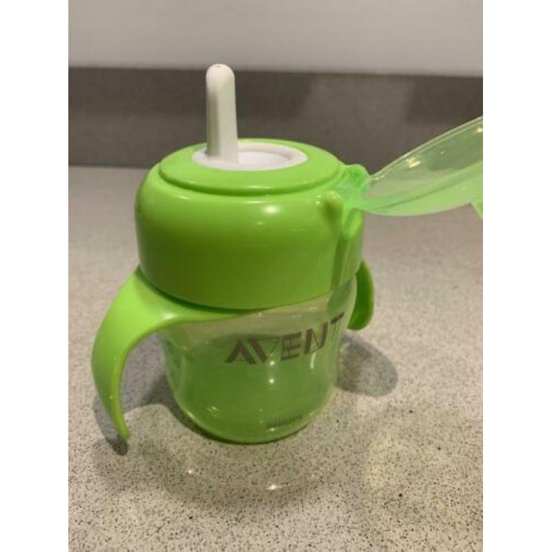 Flesjdifrax en avent nieuw. Drinkbekers nuk en avent zgan