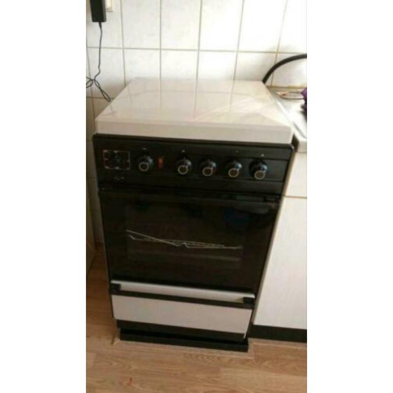 Gasfornhuis zeeeer netjes en schoon electrice oven