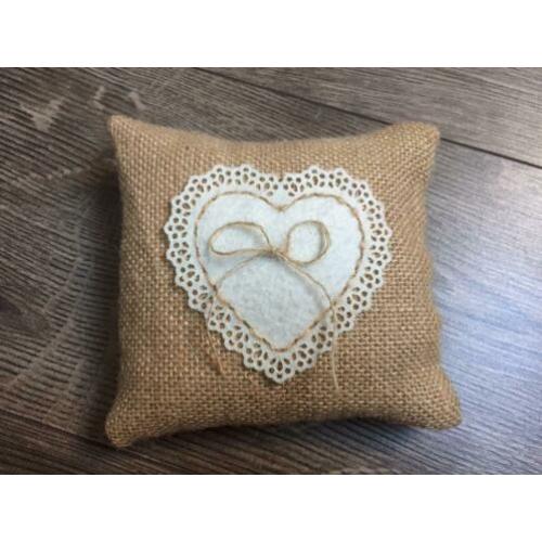 Diverse accessoires en versiering voor bruiloft / feest