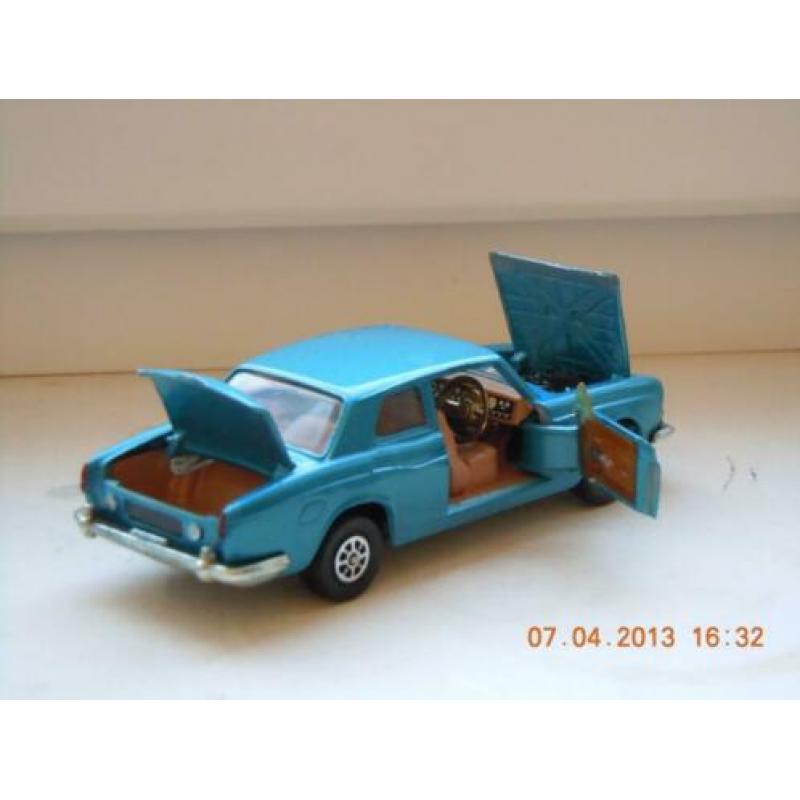 Mooie Rolls Royce Silver Shadow Corniche. Model in nieuwstaa