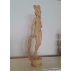 Gracieus vrouwelijk beeld, Kwan Yin