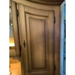 buffetkast / kast eiken patine