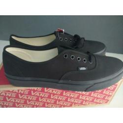 Ongedragen: Vans Authentic, black. Size EU 44 / US 10.5