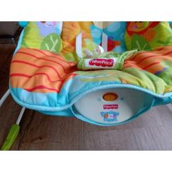 Fisher price wipstoeltje met trilfunctie. Als nieuw!