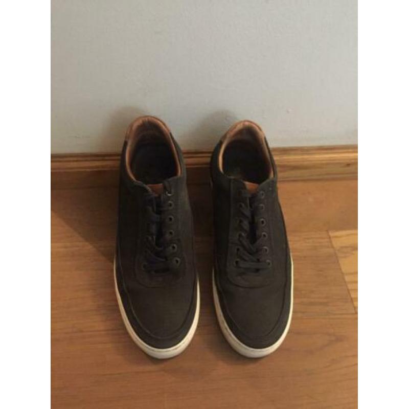 Nette sneaker maat 42, ZGAN!