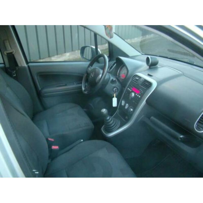 Opel Agila 1.0 Edition Airco.