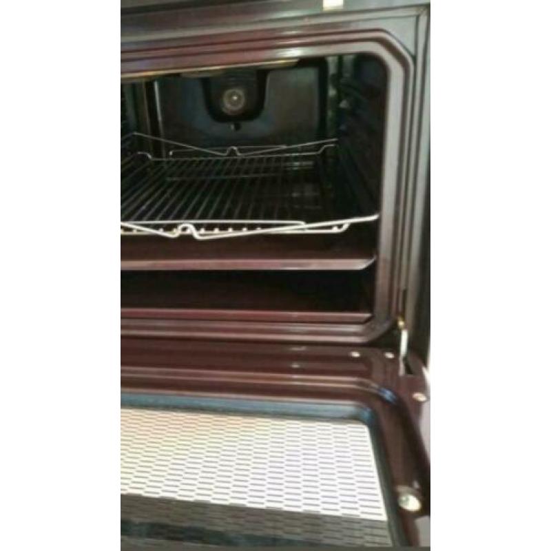 Gasfornhuis zeeeer netjes en schoon electrice oven