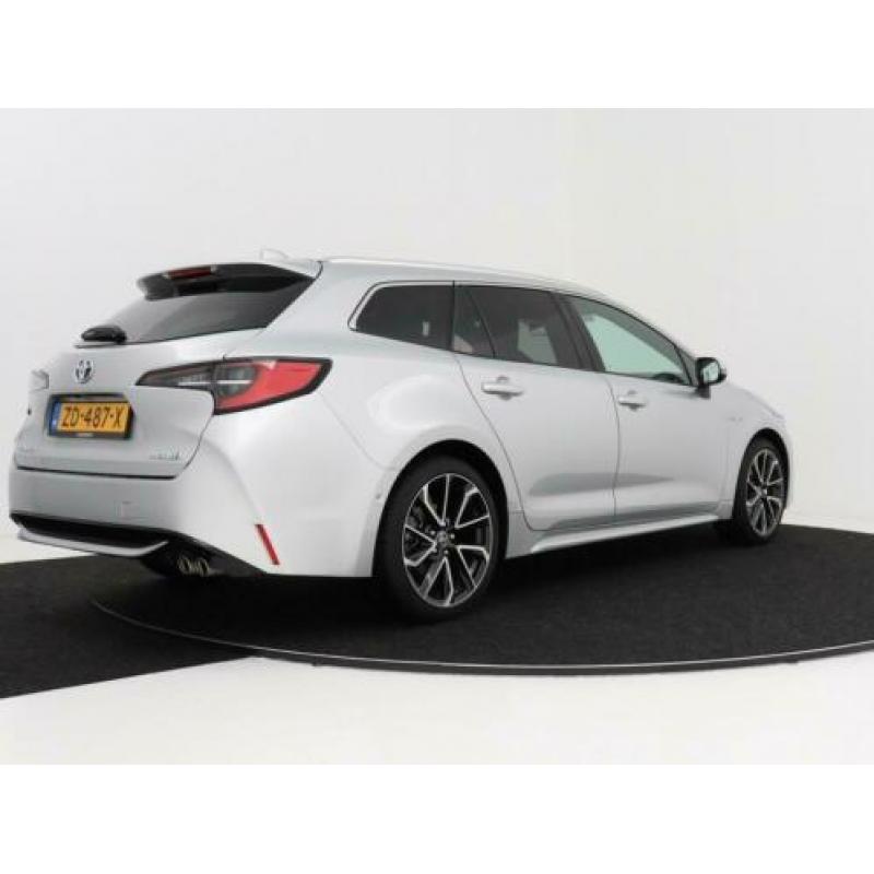 Toyota Corolla Touring Sports 2.0 Hybrid Business Sport Intr