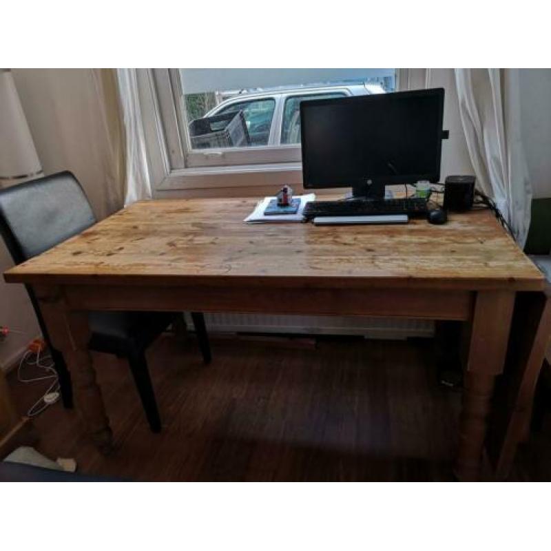 Robuuste Eikenhouten tafel