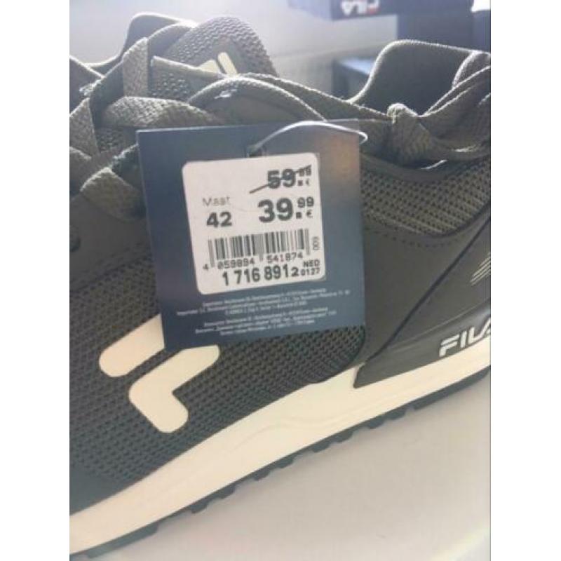 Fila sneakers legergroen maat 42