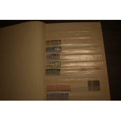 4) stockboek postzegels nederland postfris en iets gestempel