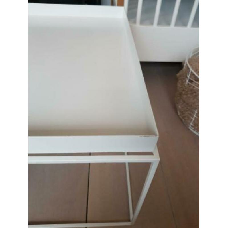 HaY TraY Table wit 60x60