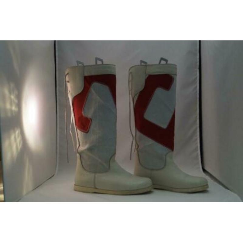 mooie wit/rood laarzen