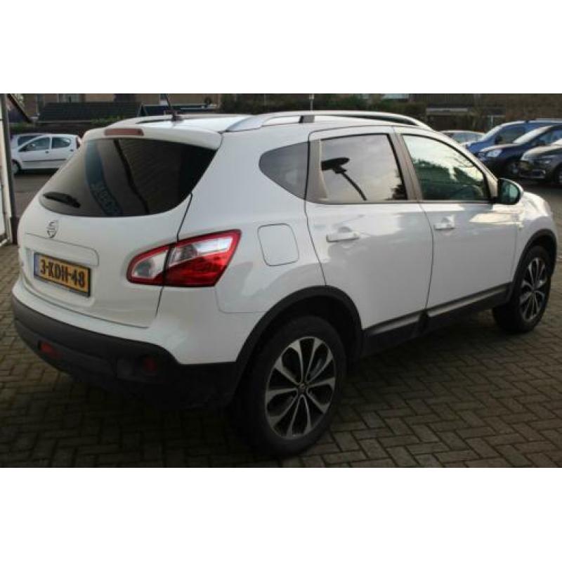 Nissan QASHQAI 1.6 Connect Edition Panoramadak,navigatie.
