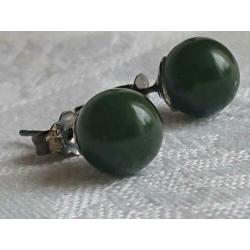zilveren OORKNOPJES (925) bezet met Nefriet-Jade 8,4 mm