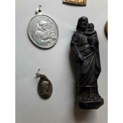 medaillons Franciscus Madonna Beeldje Jezus met kind Kruis